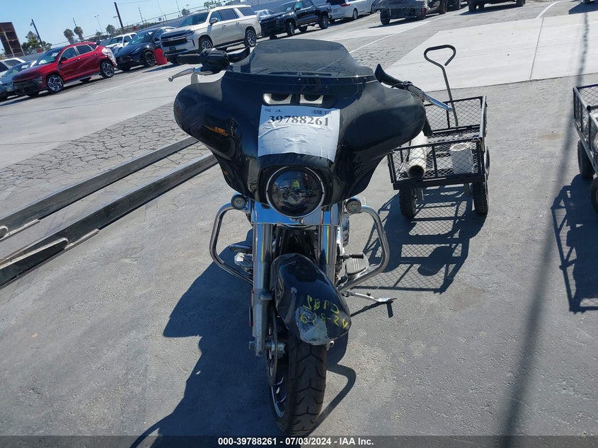 2023 HARLEY-DAVIDSON FLHX - 1HD1KBC20PB602188