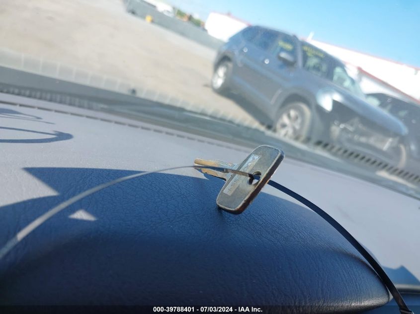 2001 Chevrolet Geo Prizm Lsi VIN: 1Y1SK52841Z426530 Lot: 39788401