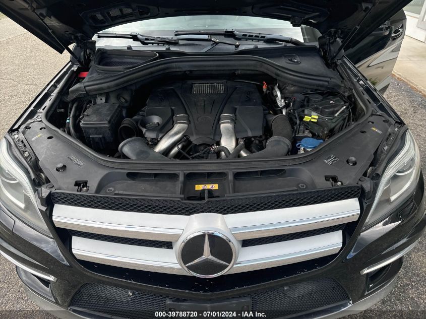 2013 MERCEDES-BENZ GL 550 4MATIC - 4JGDF7DE0DA120150