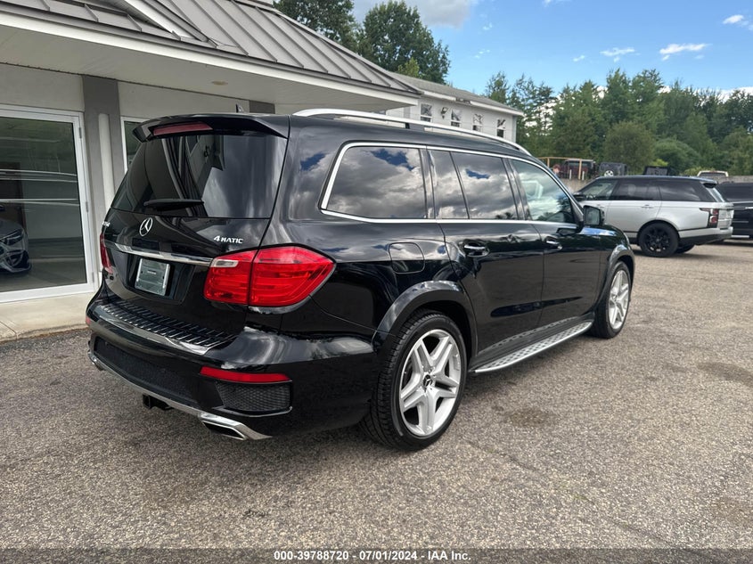 2013 MERCEDES-BENZ GL 550 4MATIC - 4JGDF7DE0DA120150