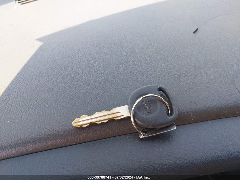 2003 Chevrolet Silverado 1500 VIN: 1GCEK19V83E243910 Lot: 39788741