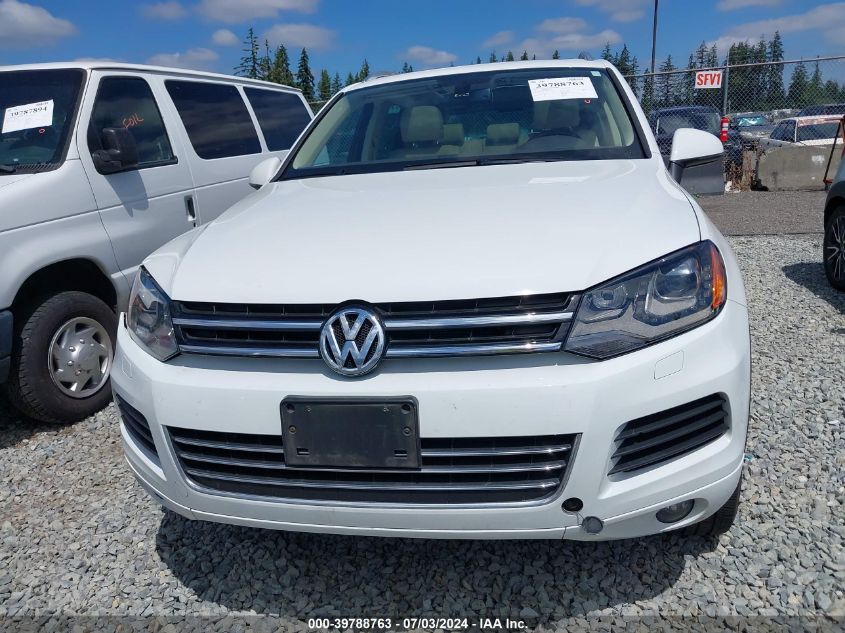 2014 Volkswagen Touareg 3.6L Lux VIN: WVGEF9BP2ED013217 Lot: 39788763