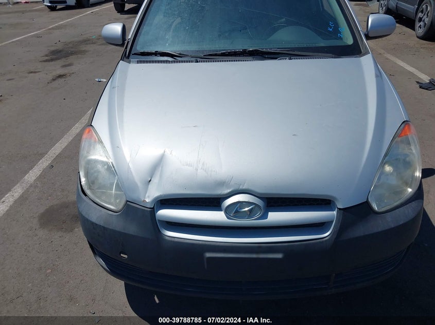 2010 Hyundai Accent Gs VIN: KMHCM3AC1AU158803 Lot: 39788785