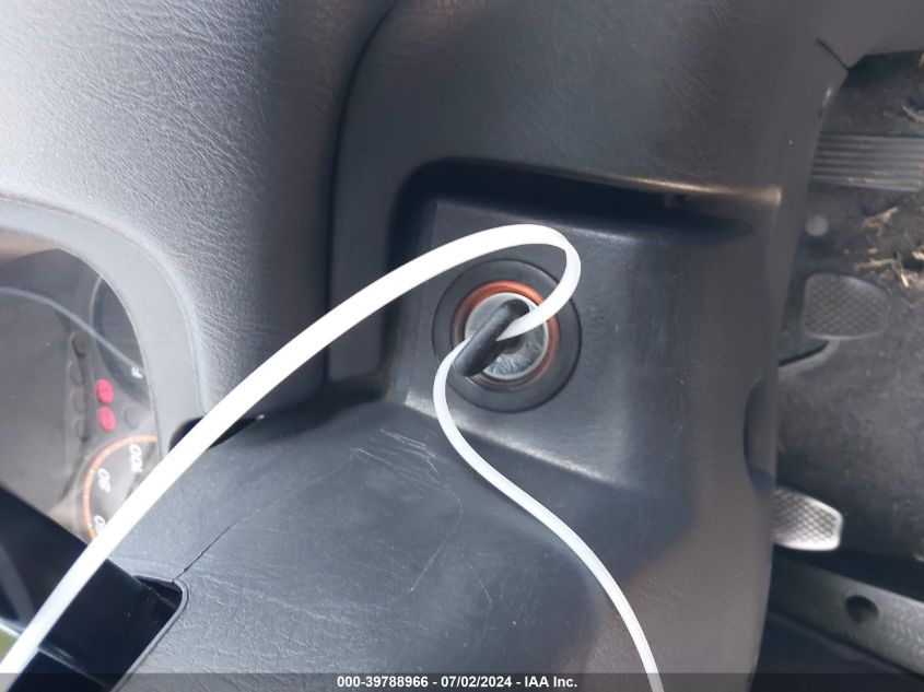 2000 Honda Cr-V Ex VIN: JHLRD1764YC027100 Lot: 39788966