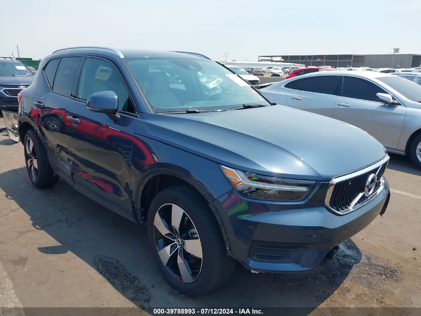 2022 VOLVO XC40  (VIN: YV4162UK5N2650137)