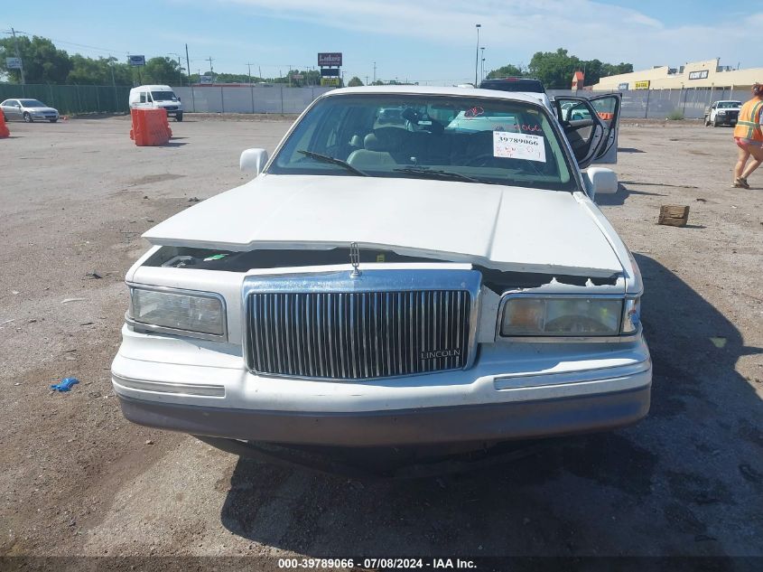 1997 Lincoln Town Car Signature VIN: 1LNLM82W8VY623369 Lot: 39789066