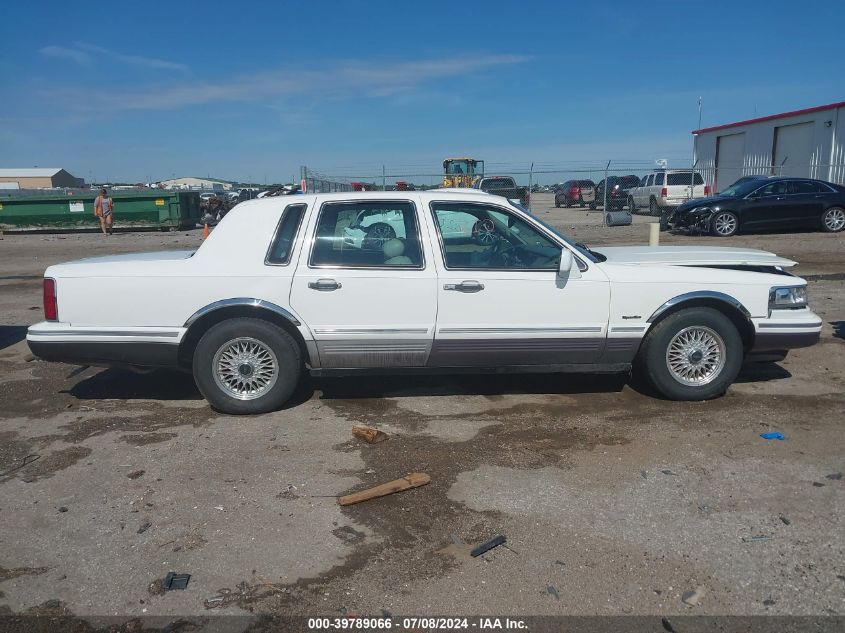 1997 Lincoln Town Car Signature VIN: 1LNLM82W8VY623369 Lot: 39789066