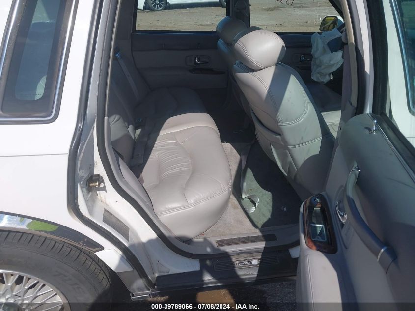 1997 Lincoln Town Car Signature VIN: 1LNLM82W8VY623369 Lot: 39789066