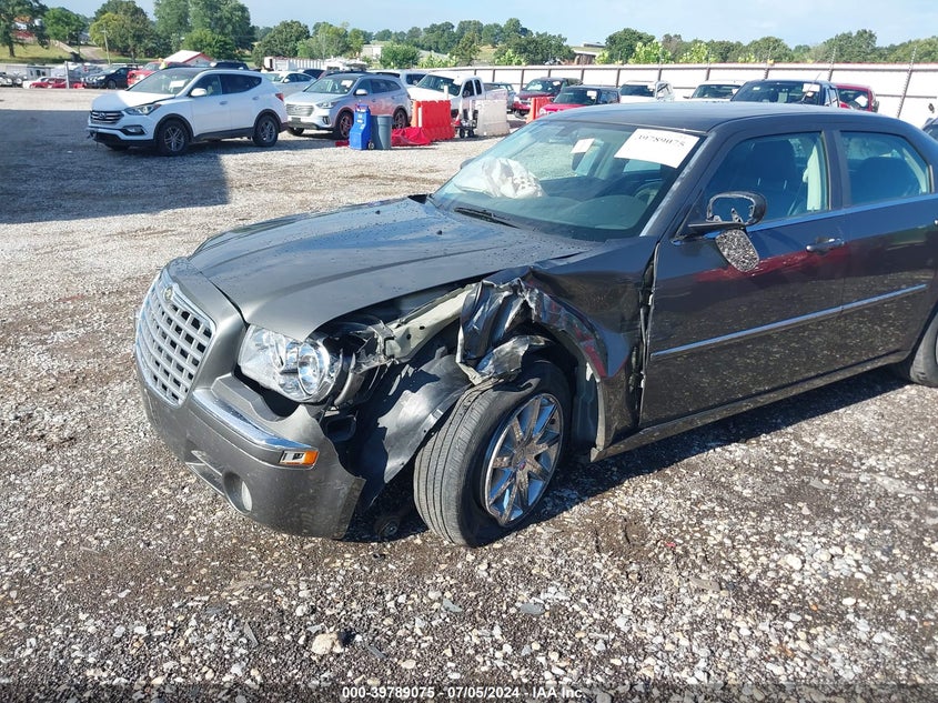 2008 Chrysler 300 Limited VIN: 2C3KA33G08H220802 Lot: 39789075