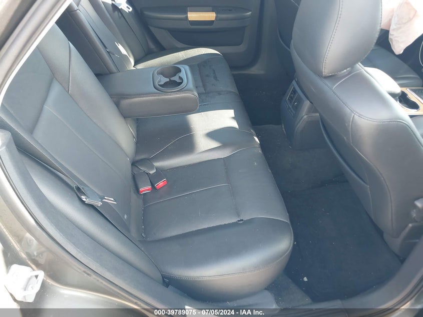 2008 Chrysler 300 Limited VIN: 2C3KA33G08H220802 Lot: 39789075