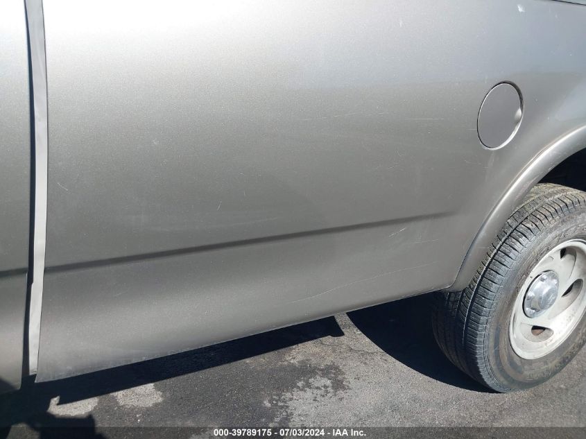 2001 Ford F-150 Lariat/Xl/Xlt VIN: 1FTRX18L01NB81046 Lot: 39789175