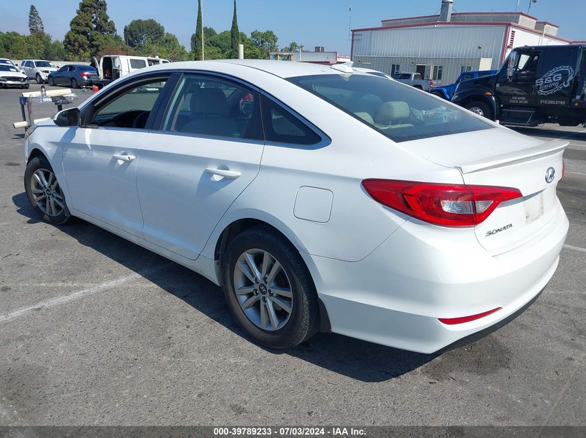 VIN 5NPE24AF7HH497704 2017 HYUNDAI SONATA SE