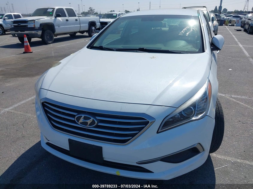 VIN 5NPE24AF7HH497704 2017 HYUNDAI SONATA SE