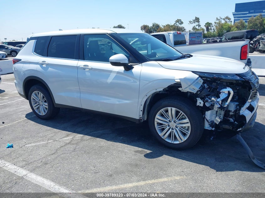 2024 Mitsubishi Outlander Es VIN: JA4J3UA80RZ032408 Lot: 39789323