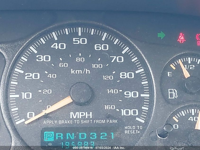 2002 Chevrolet Tahoe Ls VIN: 1GNEC13T22R284553 Lot: 39789416