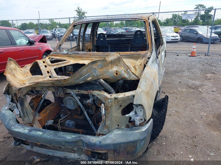 1999 Ford F-250 Lariat/Xl/Xlt VIN: 1FTNX21F0XED37443 Lot: 39789432