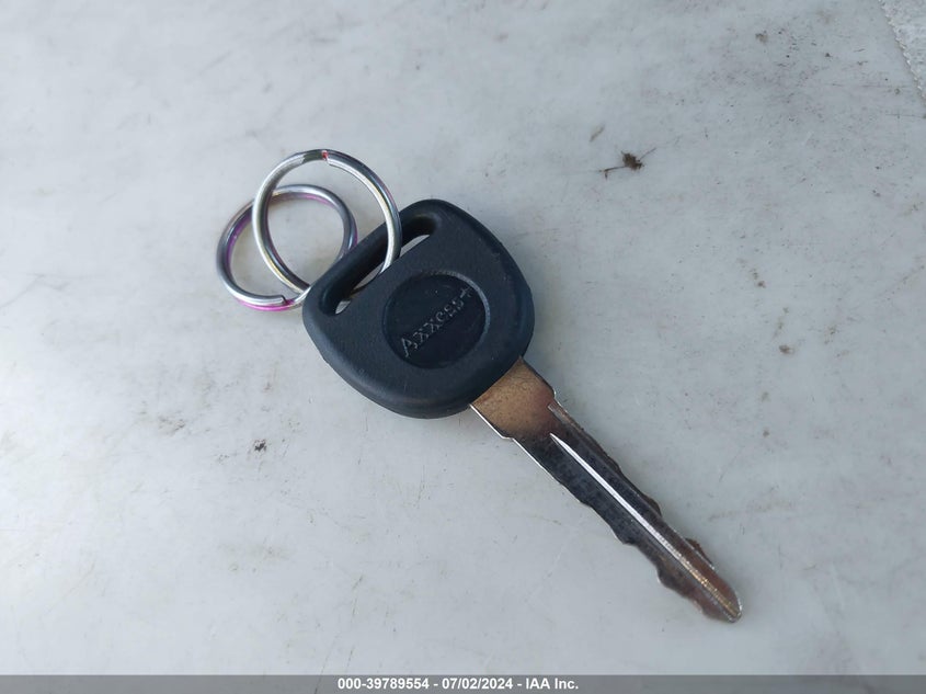 2001 Chevrolet Silverado 1500 VIN: 1GCEC14W81Z228150 Lot: 39789554