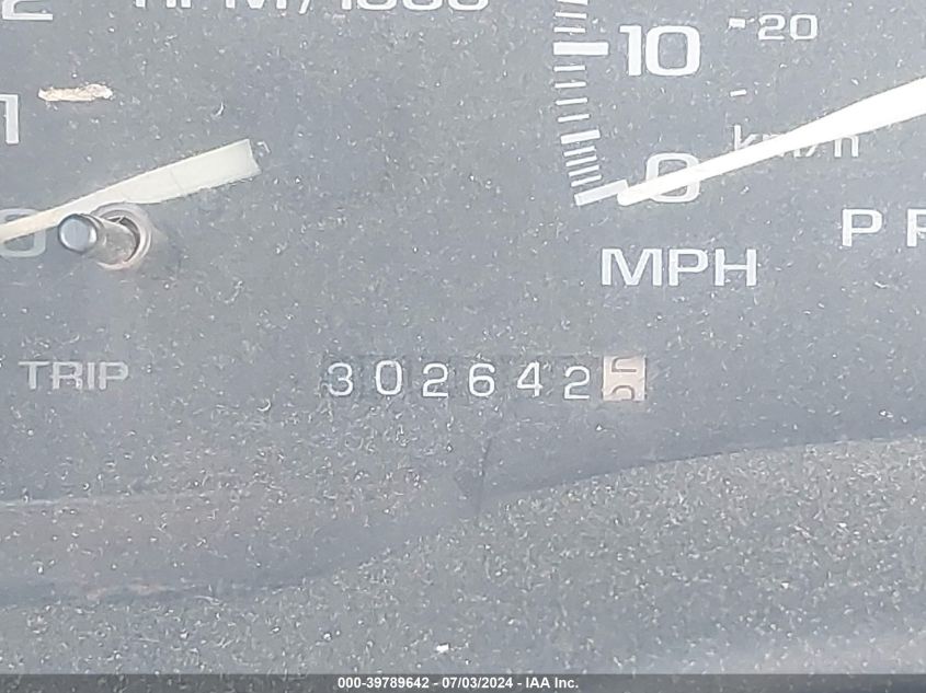 1996 Chevrolet Gmt-400 C1500 VIN: 1GCEC14W3TZ155871 Lot: 39789642