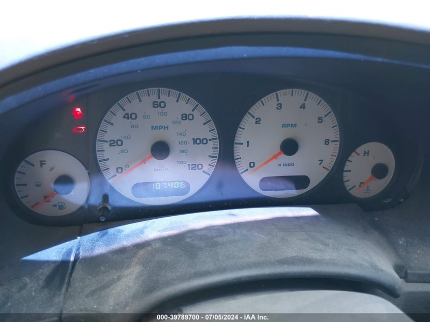 2001 Chrysler Town & Country Lx VIN: 2C4GP44381R227949 Lot: 39789700