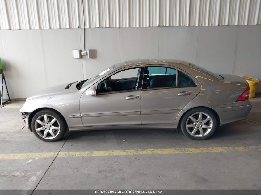 2004 Mercedes-Benz C 230 Kompressor Sport/Sport VIN: WDBRF40J34A568294 Lot: 39789768
