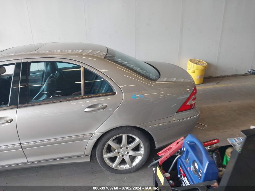 2004 Mercedes-Benz C 230 Kompressor Sport/Sport VIN: WDBRF40J34A568294 Lot: 39789768