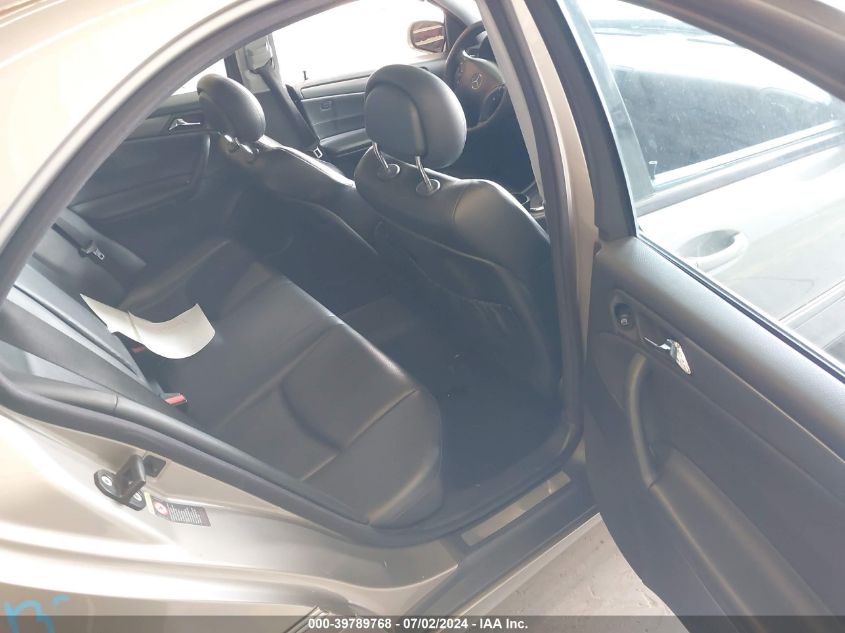 2004 Mercedes-Benz C 230 Kompressor Sport/Sport VIN: WDBRF40J34A568294 Lot: 39789768