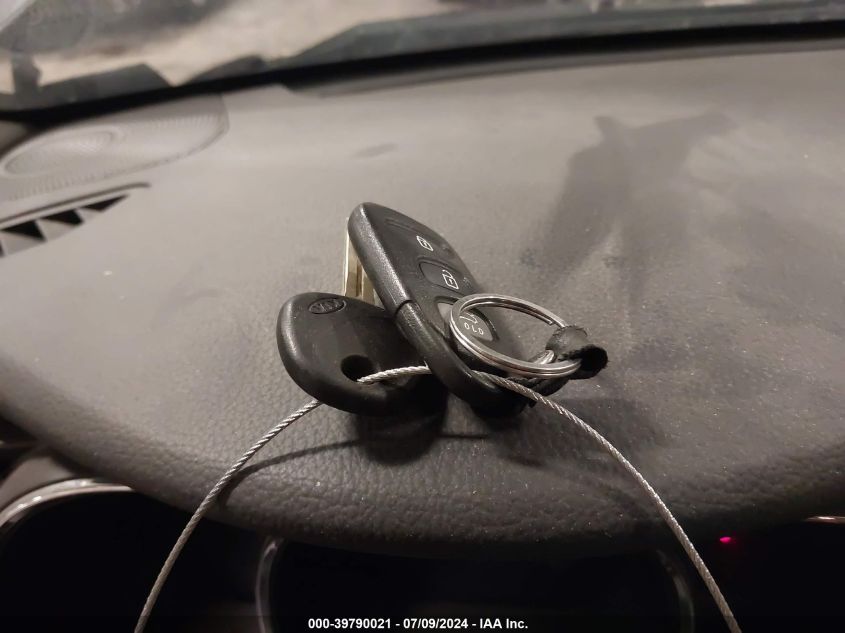 2011 Kia Optima Lx VIN: KNAGM4A74B5061800 Lot: 39790021