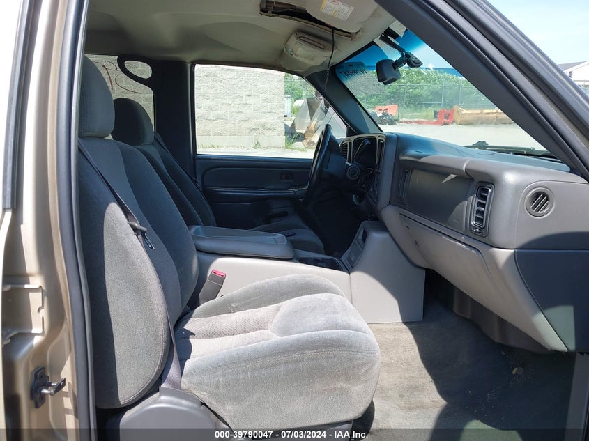 2004 Chevrolet Silverado 3500 Ls VIN: 1GCJC331X4F119677 Lot: 39790047