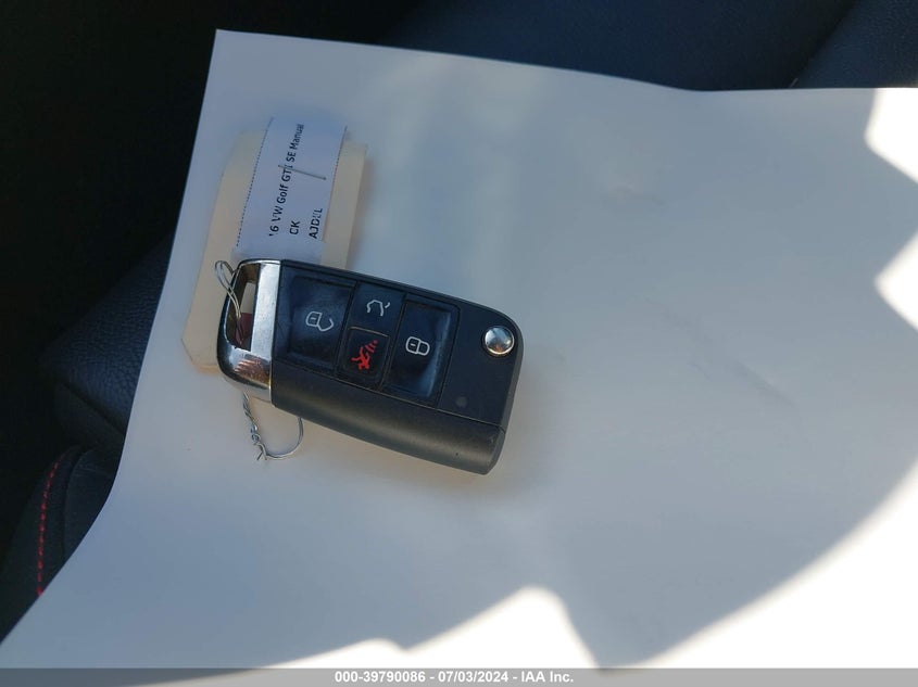 2016 VOLKSWAGEN GOLF GTI S/SE/AUTOBAHN - 3VW5T7AU0GM029350