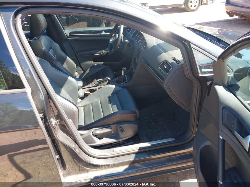 2016 VOLKSWAGEN GOLF GTI S/SE/AUTOBAHN - 3VW5T7AU0GM029350