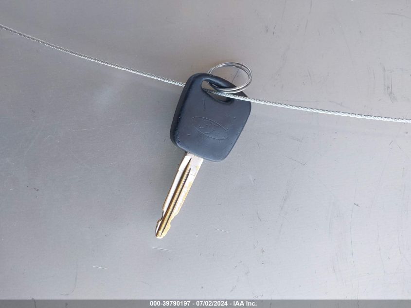 2005 Ford Focus Zx4 VIN: 1FAFP34N05W270207 Lot: 39790197