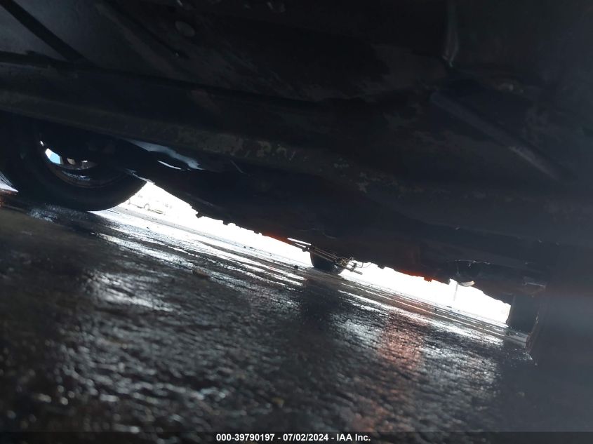 2005 Ford Focus Zx4 VIN: 1FAFP34N05W270207 Lot: 39790197