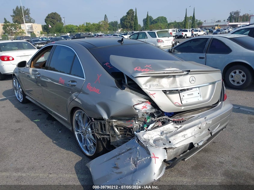 2008 Mercedes-Benz S 550 VIN: WDDNG71X18A225139 Lot: 39790212