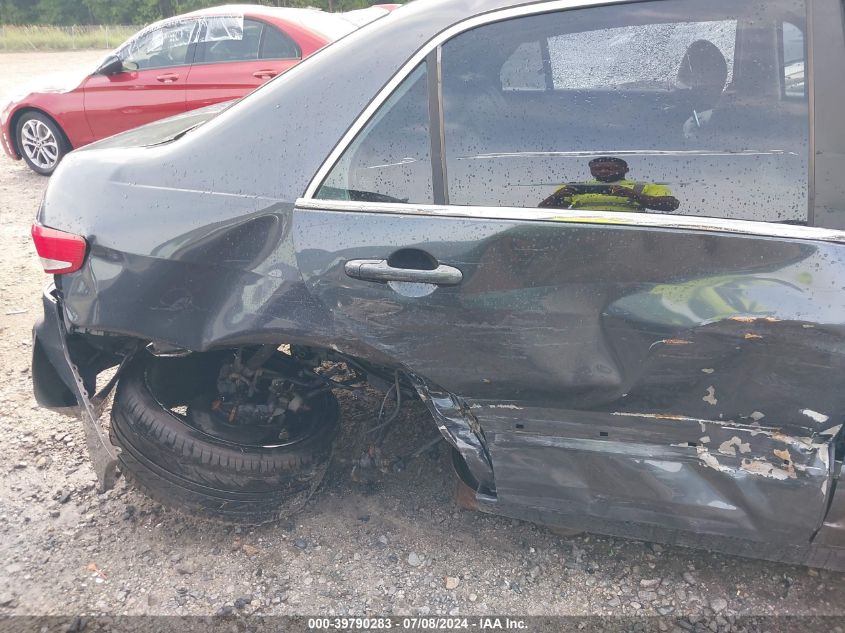 2004 Honda Accord 2.4 Ex VIN: 1HGCM55804A133579 Lot: 39790283