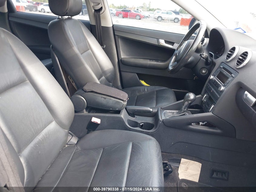 2010 Audi A3 2.0T Premium VIN: WAUBEAFM3AA150736 Lot: 39790338