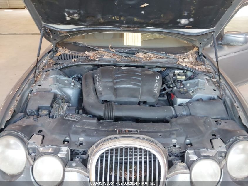 2002 Jaguar S-Type 4.0L V8 VIN: SAJDA01P12GM44798 Lot: 39790351