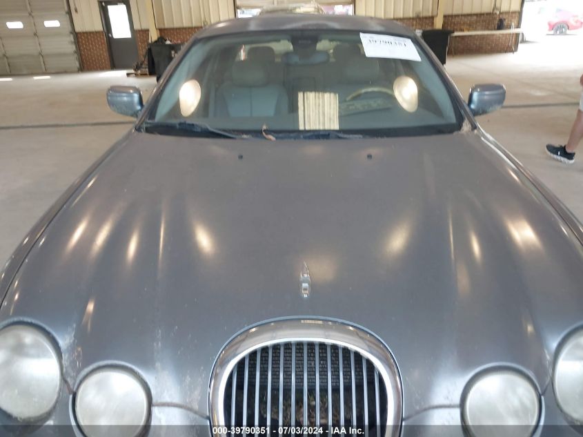2002 Jaguar S-Type 4.0L V8 VIN: SAJDA01P12GM44798 Lot: 39790351