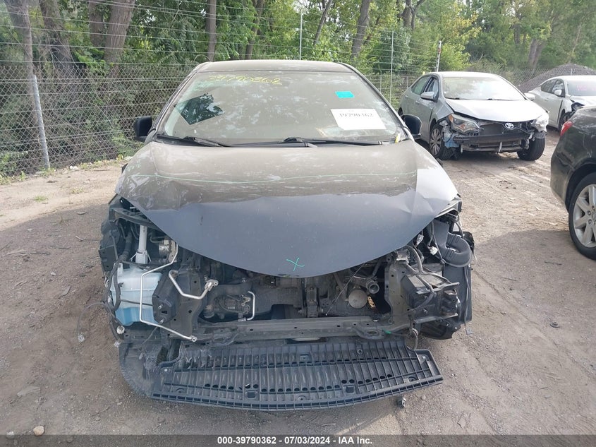 2019 TOYOTA COROLLA SE - 2T1BURHE0KC226551