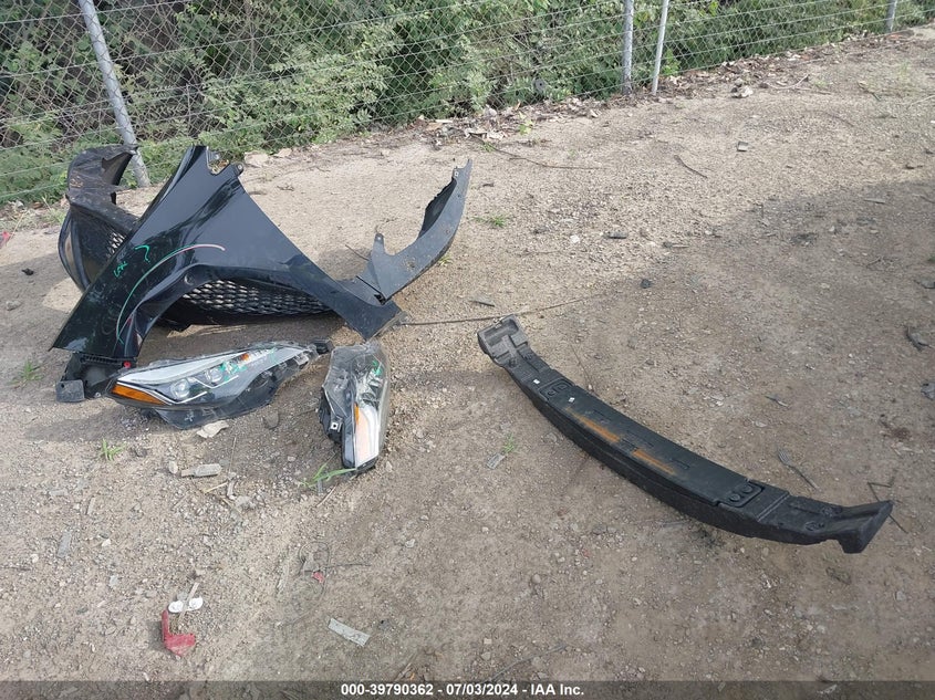 2019 TOYOTA COROLLA SE - 2T1BURHE0KC226551