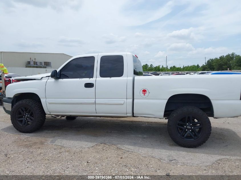 2004 Chevrolet Silverado 1500 Ls VIN: 2GCEC19V041265142 Lot: 39790366