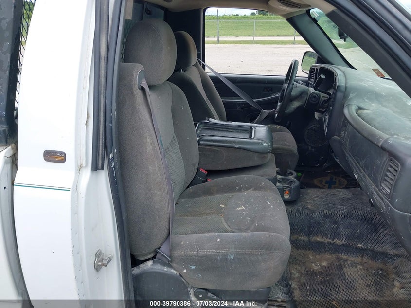 2005 Chevrolet Silverado 1500 VIN: 1GCEC14V95Z274518 Lot: 39790386