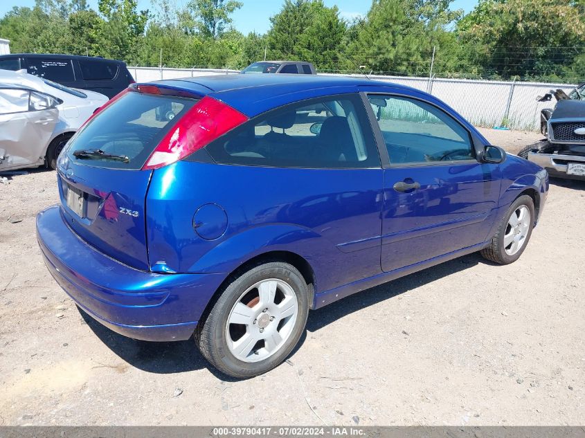 2005 Ford Focus Zx3 VIN: 3FAFP31N95R135895 Lot: 39790417