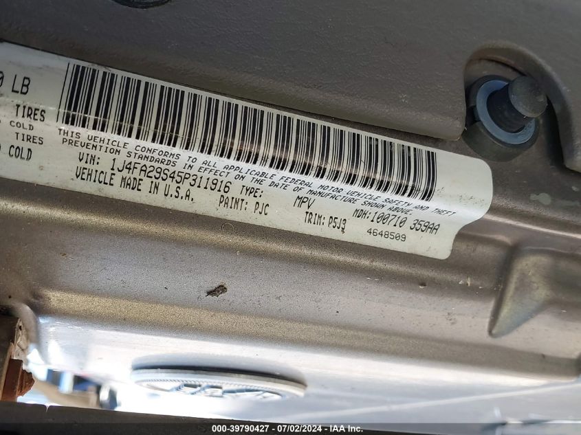 2005 Jeep Wrangler Se VIN: 1J4FA29S45P311916 Lot: 39790427
