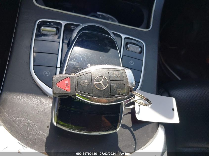 2016 Mercedes-Benz C 300 4Matic/Luxury 4Matic/Sport 4Matic VIN: 55SWF4KBXGU099709 Lot: 39790436