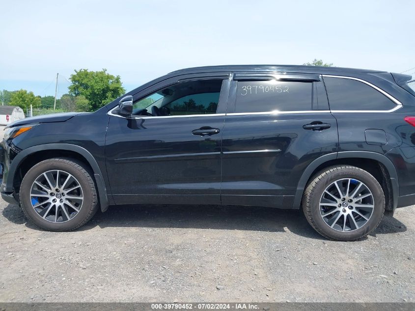 2018 Toyota Highlander Se VIN: 5TDJZRFHXJS900270 Lot: 39790452