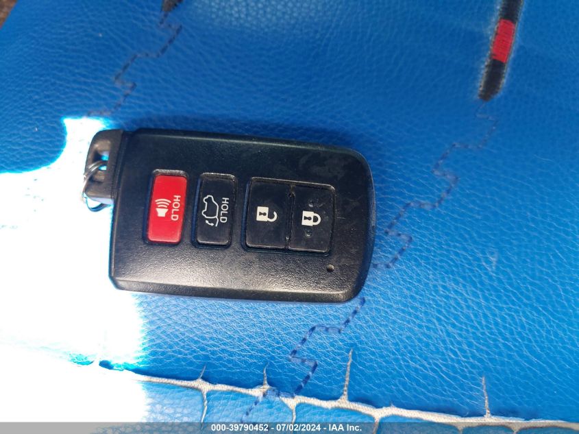 2018 Toyota Highlander Se VIN: 5TDJZRFHXJS900270 Lot: 39790452