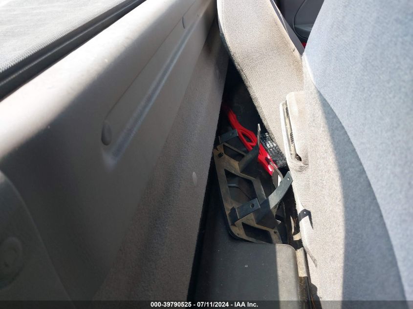 2002 Ford F-150 Xl/Xlt VIN: 2FTRF17252CA63173 Lot: 39790525