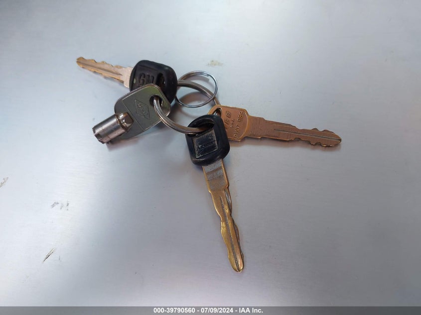 2005 Chevrolet Silverado 2500Hd Work Truck VIN: 1GBHC24U35E290607 Lot: 39790560