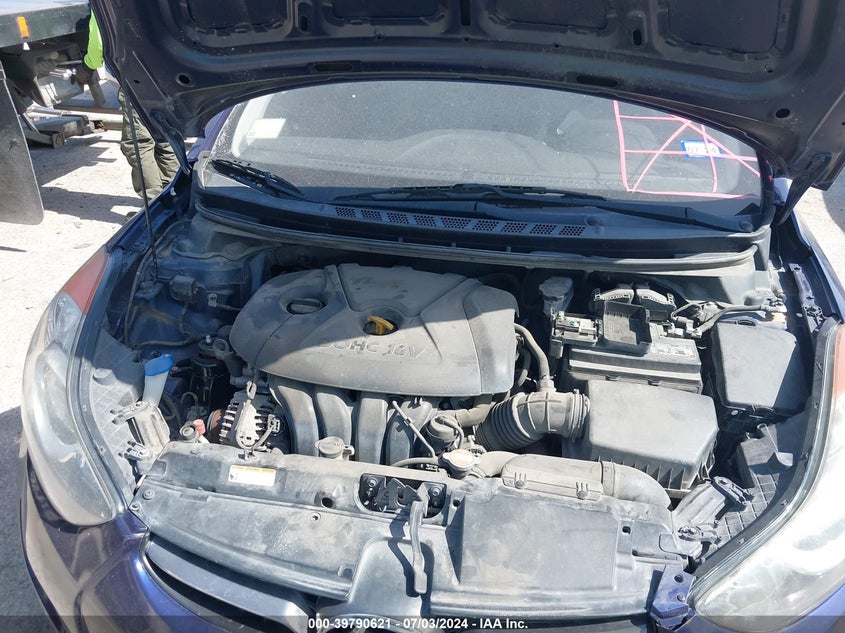 2012 Hyundai Elantra Limited VIN: 5NPDH4AE9CH131138 Lot: 39790621