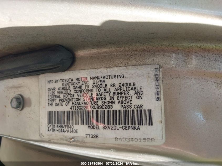 1999 Toyota Camry Le VIN: 4T1BG22K7XU890283 Lot: 39790804